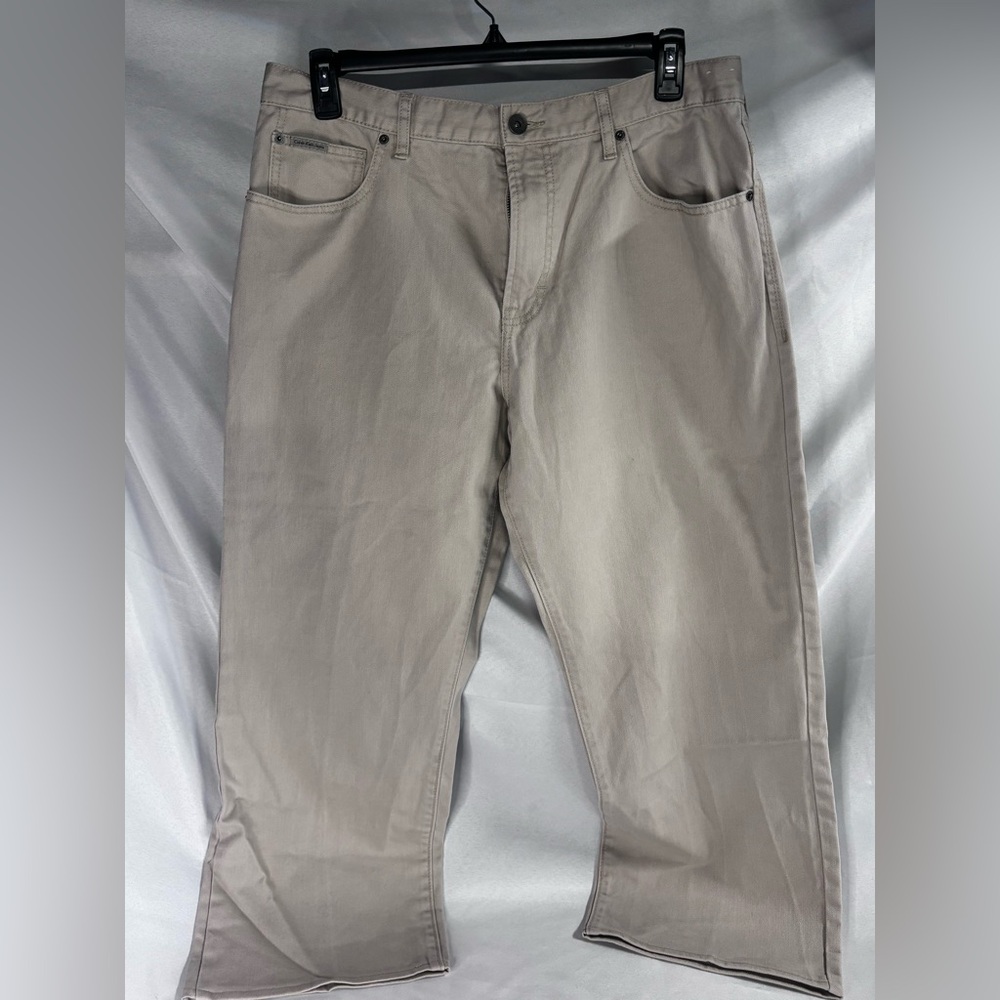 Calvin Klein Men's‎ Relaxed Jeans in Light Gray